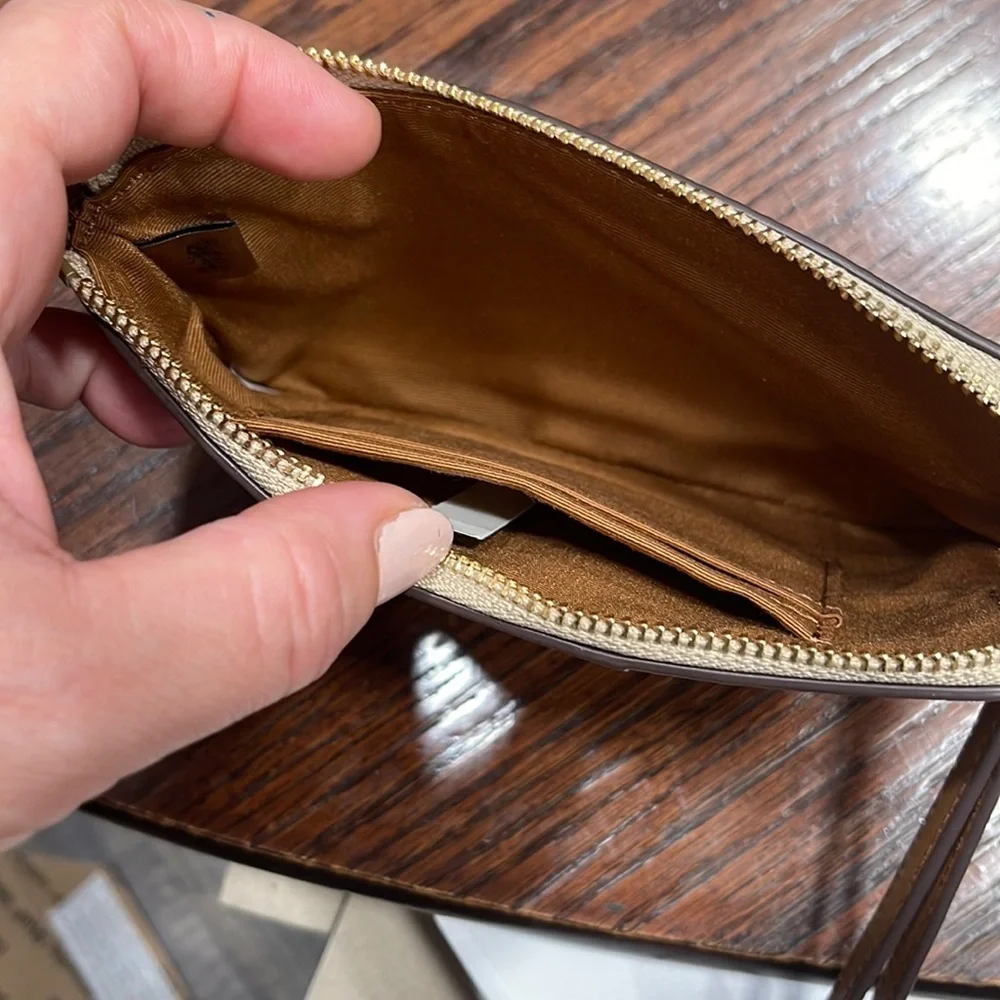 Coach corner zip wristlet - Picture 5 of 7